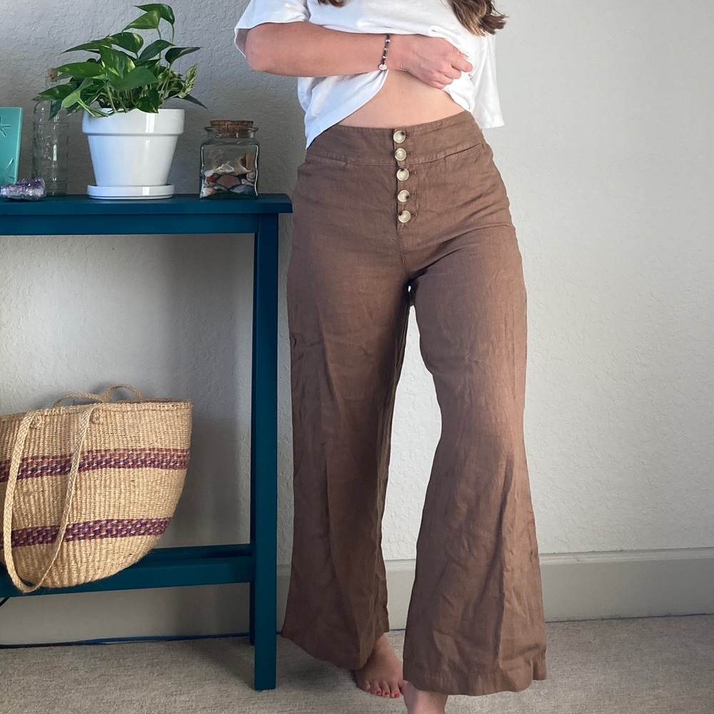 Lou and Grey brown linen flare button up pants